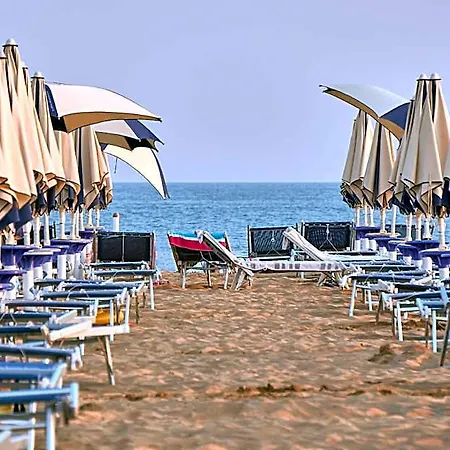 Splendid Sea View Two-room With Swimming Pool By Beahost Hotel 3*